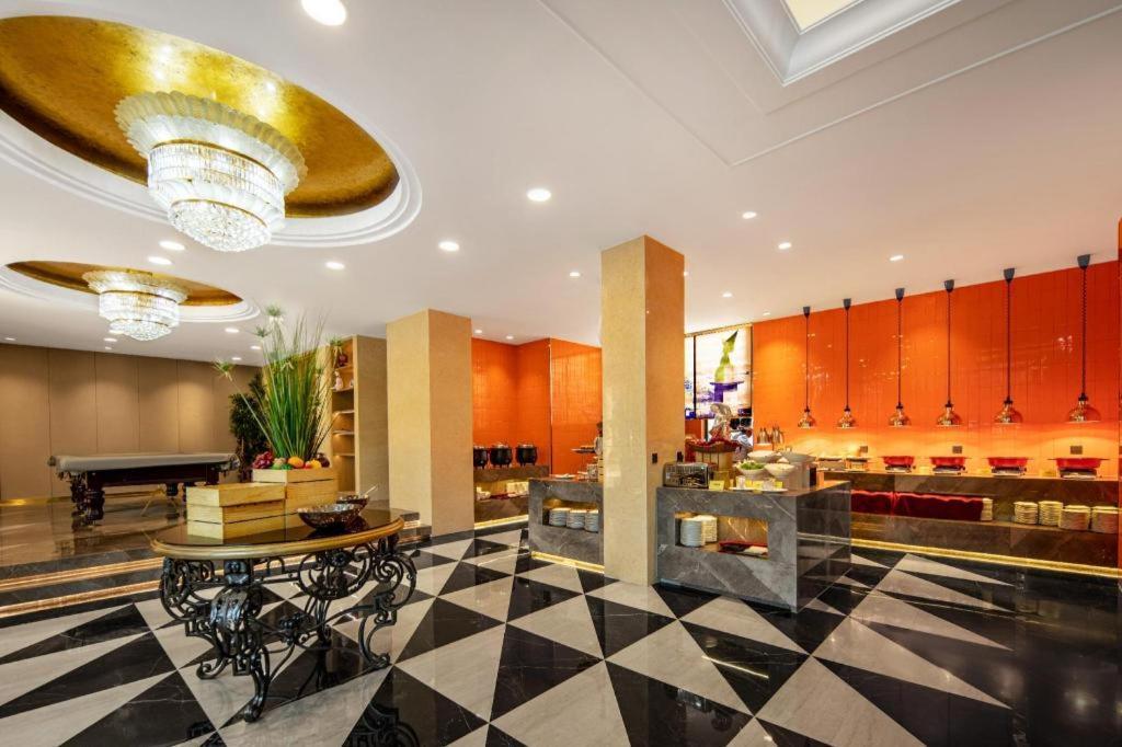 Jinrong International Hotel Shanghai Exteriör bild