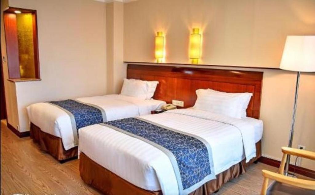 Jinrong International Hotel Shanghai Exteriör bild